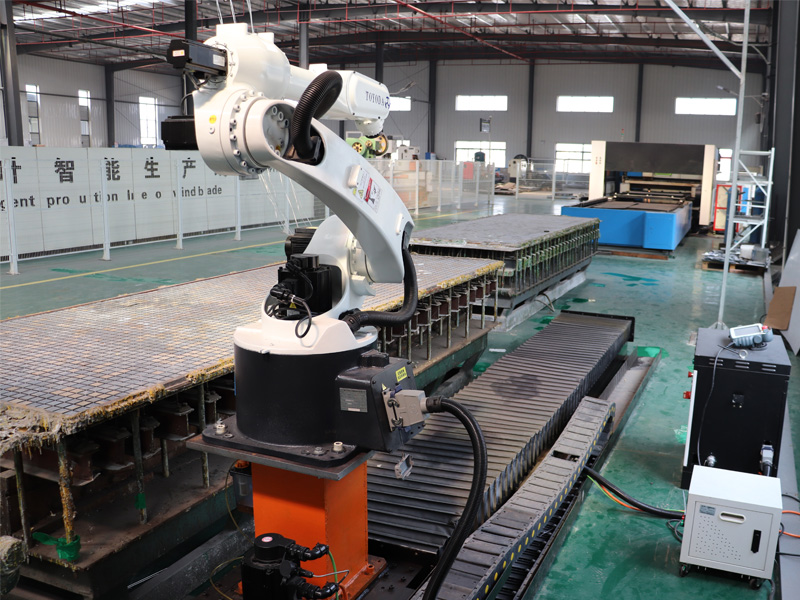 Industrial robot